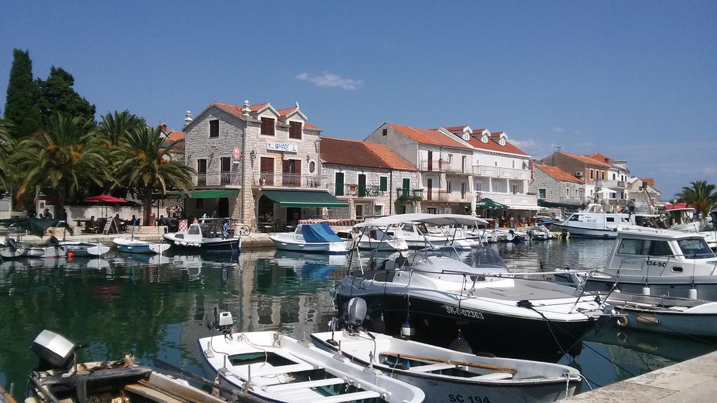 Holiday House Popovic Sućuraj المظهر الخارجي الصورة